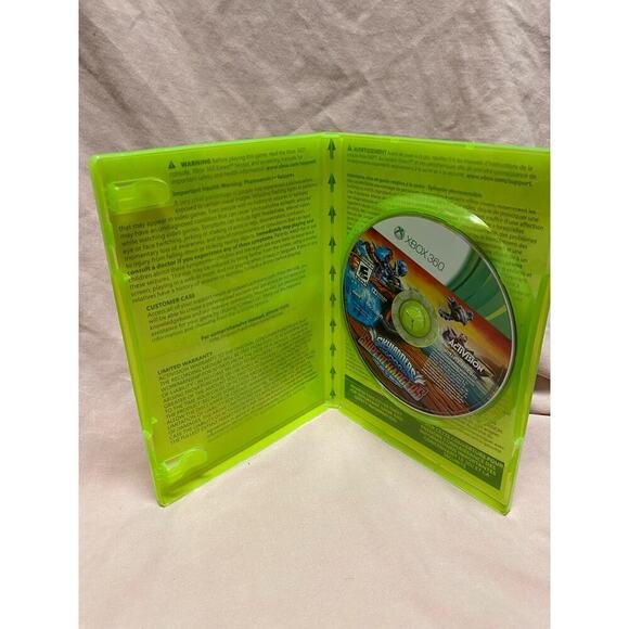 Skylanders: SuperChargers for Xbox 360 - Picture 2 of 4